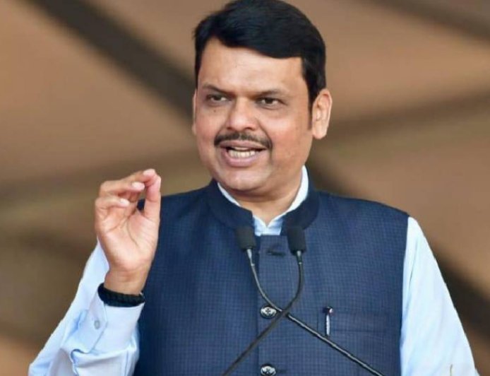 महाराष्ट्र में अब 24 घंटे खुली रहेंगी दुकानें | Devendra Fadnavis का बड़ा फैसला