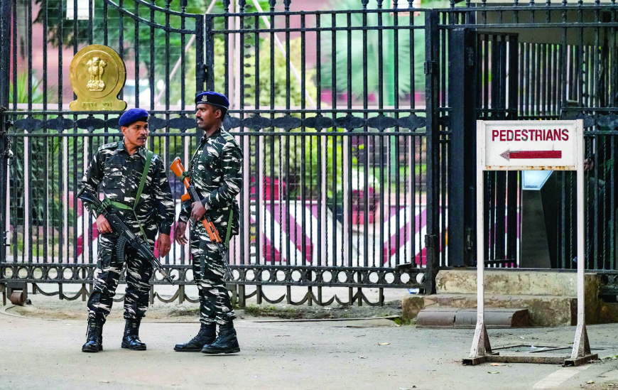 Parliament Security Breach: कौन है अमोल शिंदे जिसने संसद में धुसकर किया हंगामा?
