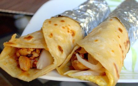 मुंबई स्टाइल चिकन फ्रैंकी की रेसिपी बहुत आसान तरीके से घर पर बनाये