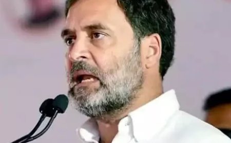 राहुल गांधी की क्यों बढ़ी मुसीबत, विदेश में सावरकर को बदनाम करने का यह आरोप