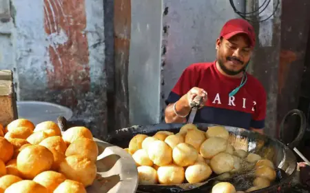 Best Vada Pav Places in Mumbai 2026: मुंबई के 10 सबसे मशहूर वड़ा पाव